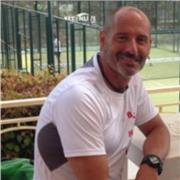Profesor de pádel titulado por la FDEP imparte clases particulares individuales o por grupos desde nivel de iniciación hasta nivel profesional
